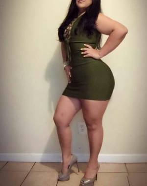 exuberante, soy una mujer elegante, con clase.