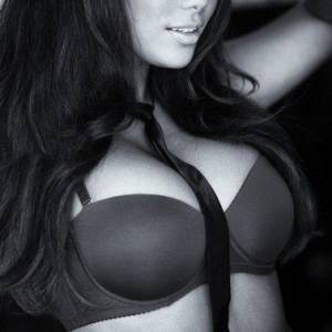 MUJER MUY CACHONDA Y MULTIORGASMICA