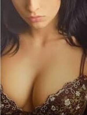  PRECIOSA AZAFATA MUY ELEGANTE.