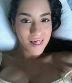 SONIA YO QUIERO SER INFIEL, AYÚDAME