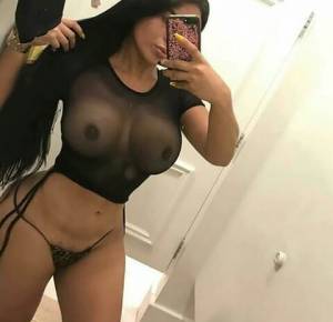 LATINA DE CUERPAZO SEXY DISPONIBLE
