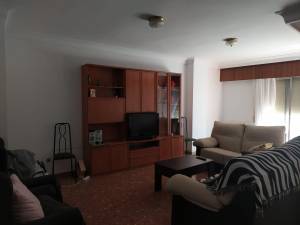 Alquilo habitación en piso completamente amueblado en e
