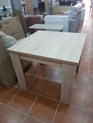 Mesa con apertura de libro