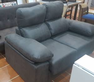 Sofá reclinable y extraíble nuevo