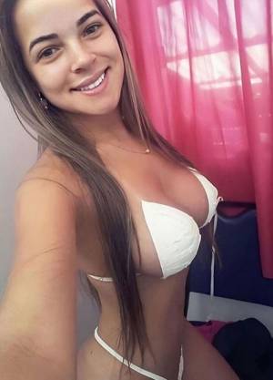 estoy muy cachonda con ganas de sexo intenso