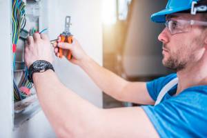 Fontaneros y Electricisas