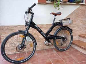 Bicicleta híbrida A2B