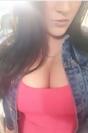 ESTOY HAMBRIENTA DE SEXO
