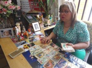 CLARIVIDENTE TAROTISTA teléfono 806 585 725.