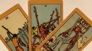 Horoscopo De Las Runas, Las Mejores 4 Tarotistas Buenas