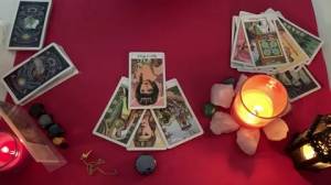 Consulta Al Tarot, Videntes Sin Gabinete