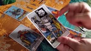 Tarot Gratis 100 Acertado Tirada, Ara Tarot Amor