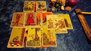 Horoscopo Del Dia Leo, Tarot Del Amor Presente Futuro Y El Pasado