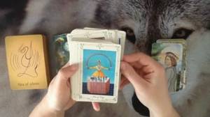 ¿Cuál es el significado si sueñas con Muertos Vivos, tarot del amor barato eva delattre