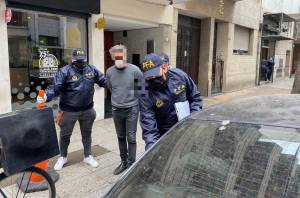 Ven y denuncia a todos sus prestamistas que te robaron.