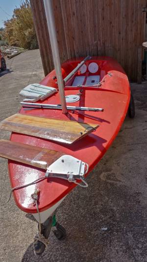 Embarcacion de vela ligera