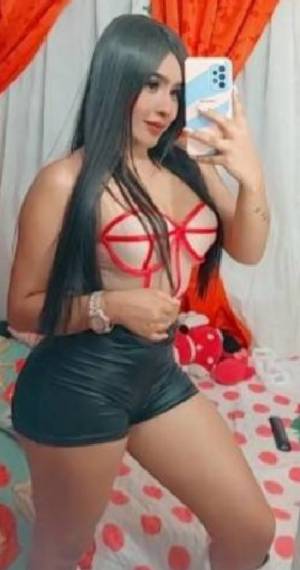 Ven A Conocerme Soy Lola Ardiente Y Caliente*/