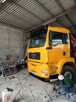 pintor industrial de maquinaria