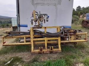 Perforadora con accesorios