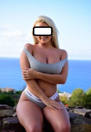 Mi culito esta deseoso de una polla rica sexo anal grat