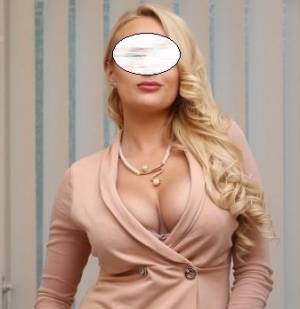 Tengo el coño húmedo pensando en tu polla - 34 años