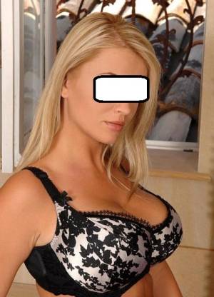 MADURA CON GANAS DE DARSE UNA ALEGRIA¡¡ UN POLVO