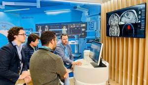 Especialista en cirugía espinal